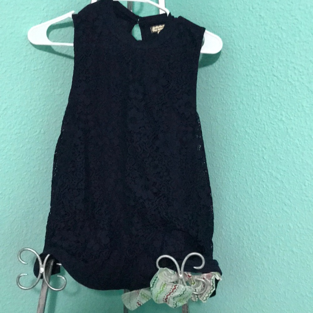Lace front top! Super comfy!